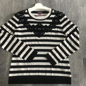 Vince Camuto sweater
